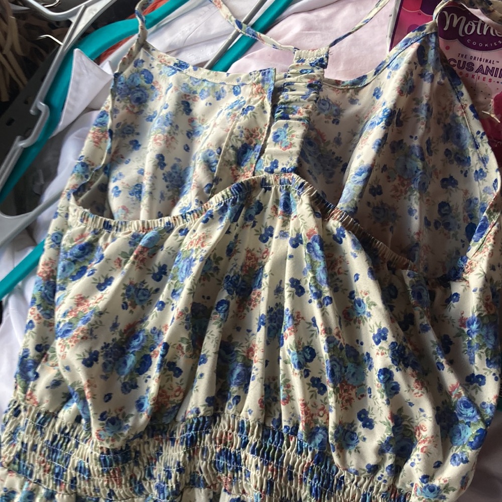 Romper - Picture 2 of 3